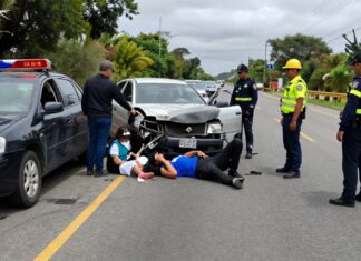 Tres heridos en choque múltiple en Pachuca-Puebla