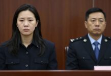 La compañera de 28 años de edad condenada por el caso de corrupción de la alcaldía