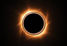 El Fascinante Mundo de los Eclipses Solares: Un Fenómeno Celestial que Nos Deja Sin Aliento The Fascinating World of Solar Eclipses: A Celestial Phenomenon That Leaves Us Breathless