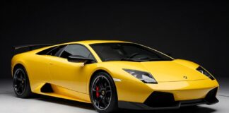 Lamborghini produce 4.000 unidades del exclusivo modelo Murciélago en 10 años.